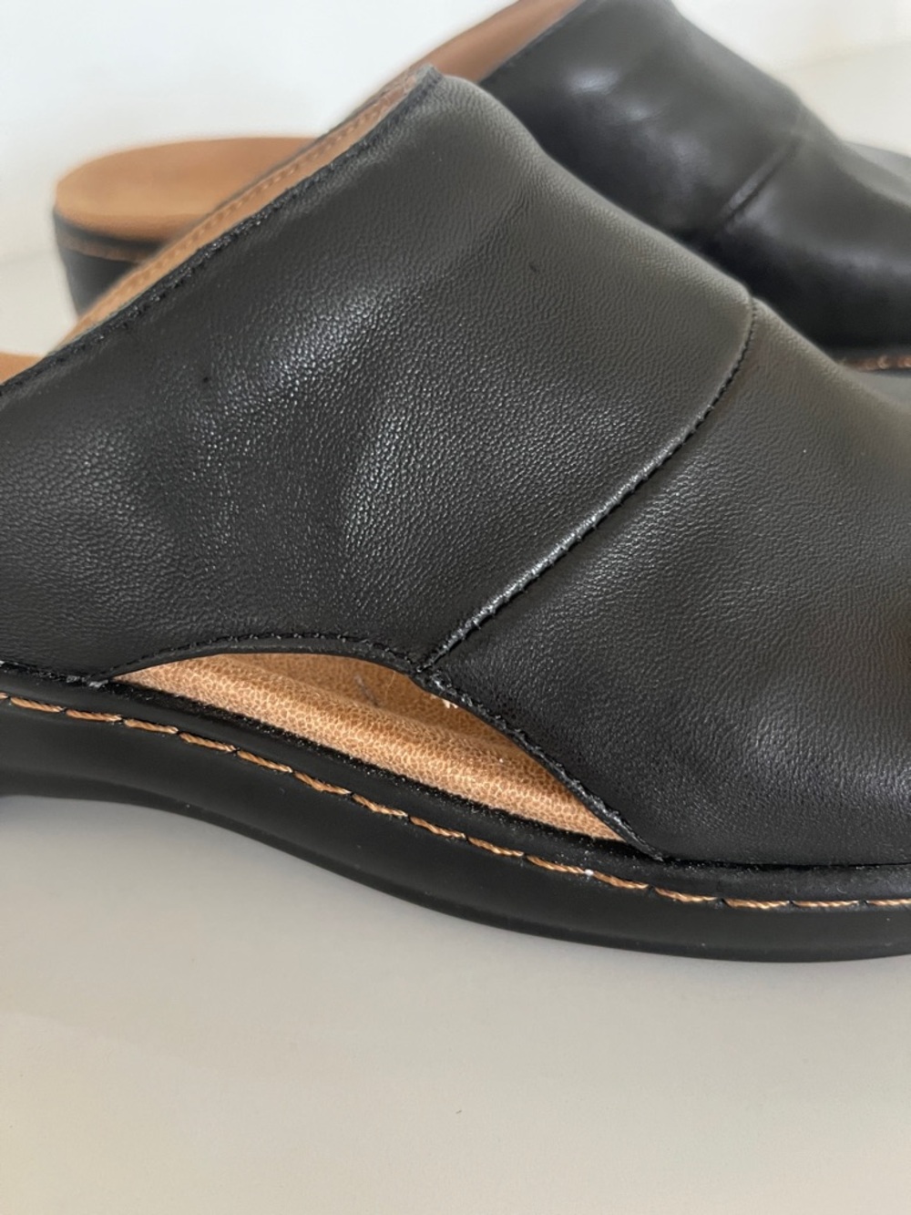 Trotters NEW Nara Black Leather Sandal Slide size 10 Narrow - Picture 3 of 13